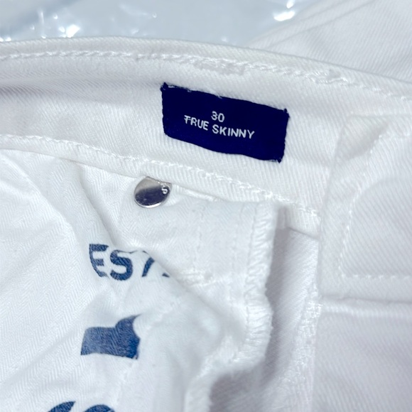 GAP Bright White High Rise Denim Jeans w/Cropped Tethered Raw Hem, SKINNY Jeans - Picture 9 of 16